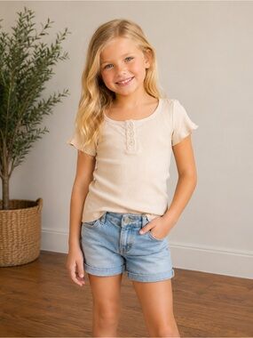 Jessica Simpson • NWT Cream Short Sleeve Ribbed Henley Top